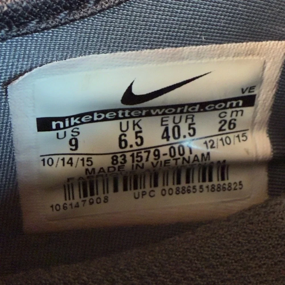 Nike Women's Flex Adapt TR Dark Grey Black Sneakers Size 9